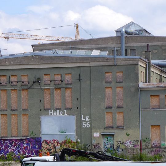 Zwei Lagerhallen / Halle 1