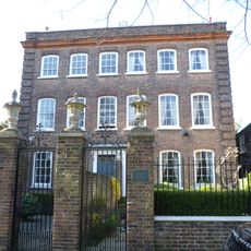 Arnoside House and Essex House