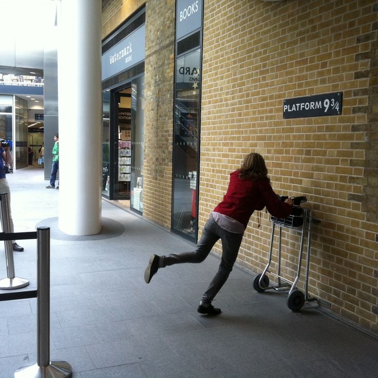 Peron dziewięć i trzy czwarte