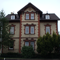 Mehrfamilienhaus