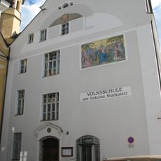 Volksschule Unterer Stadtplatz, ehem. städtische Mädchenschule