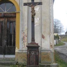 Kříž ve Čtyřiceti Lánech u kaple Neposkvrněného početí Panny Marie