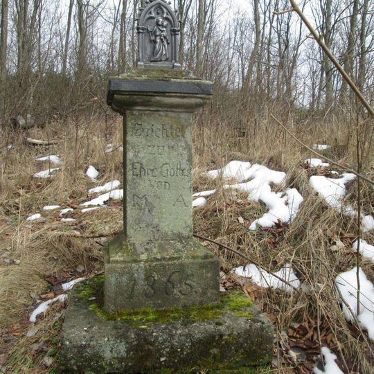 Kříž jižně od Lestkova u polní cesty