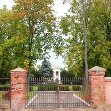 Zespół dworski w Jarantowicach