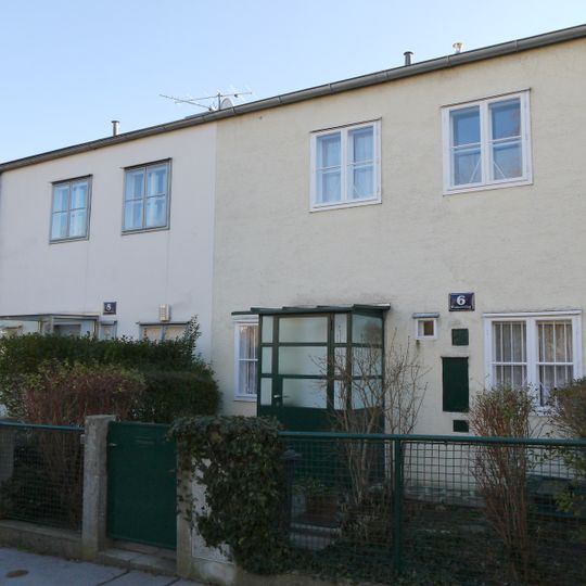 Doppel-Wohnhaushälfte Woinovichgasse 6