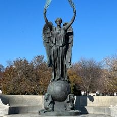Statue