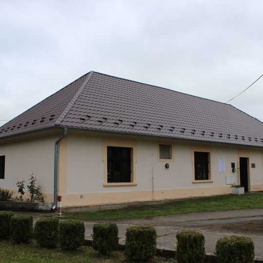 Ev. fara J. Ľ. Holubyho, fara pamätná