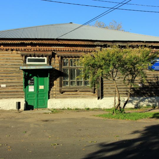 Училище земское