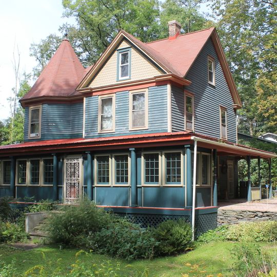 Parsonage Road Historic District