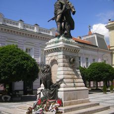 1849-veliteľ komár. pevn. , socha