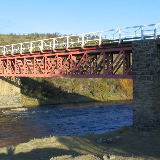 Bridge over the Taieri River on the Hyde-Macraes Road