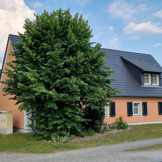 Wohnhaus eines ehemaligen Vierseithofes Hauptstraße 21