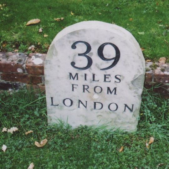 Milestone, Worthing Road, in front of "The Old School"