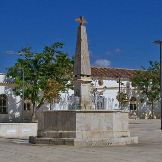 Tempus Fugit Fountain