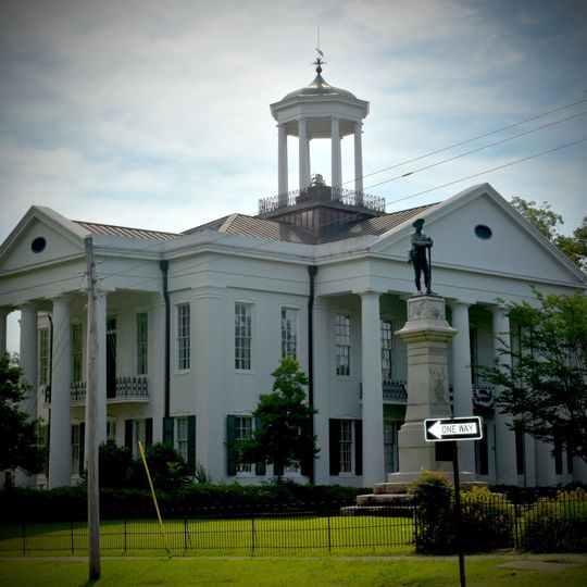 Raymond Historic District