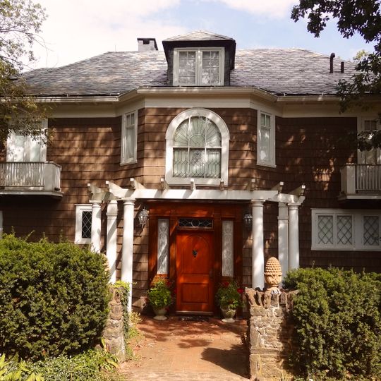 Water Witch Club Historic District