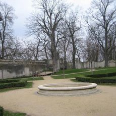 Kašna v západní části zámeckého parku v Benátkách nad Jizerou