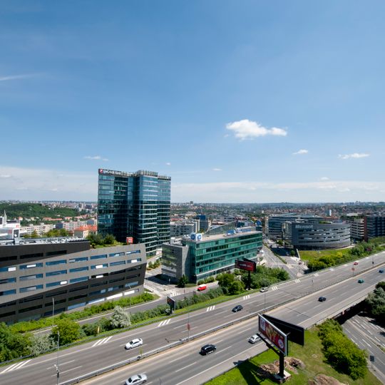 Bridge of 5. května street over Vyskočilova street