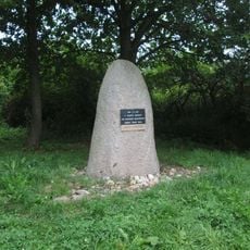 Památník jihovýchodně od Horažďovic