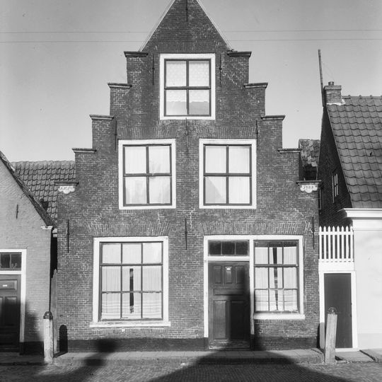 Zoutsloot 79, Harlingen