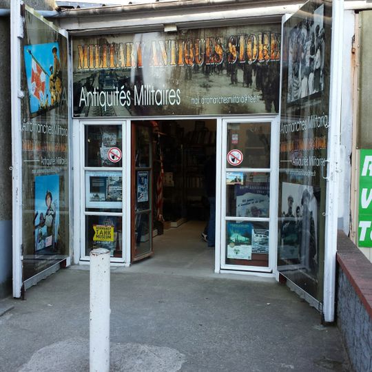 Arromanches Militaria