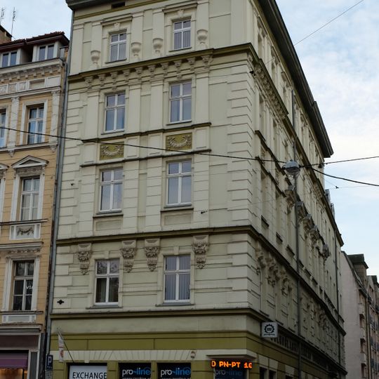 Biskupia 10 A / Wita Stwosza