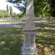 Pomník padlým v Toužetíně