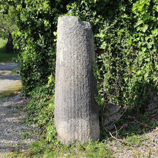 Menhir de Kerdalé