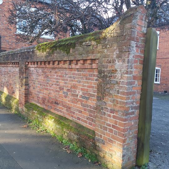 North West Garden Wall To Number 94