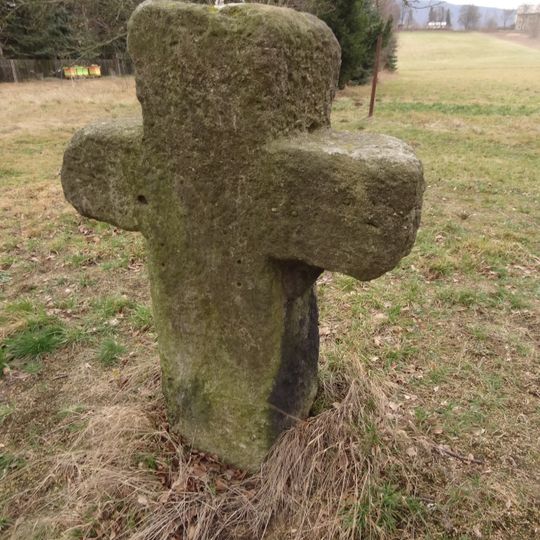 Smírčí kříž jižně od čp. 458