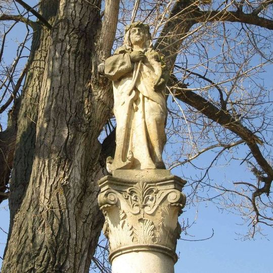 Sloup se sochou svaté Filomény u Rovenska