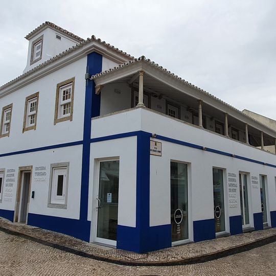 Edifício na Praça da República, edifício onde funcionou o Café Arcadas