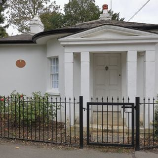 Lodge To Cheam Park