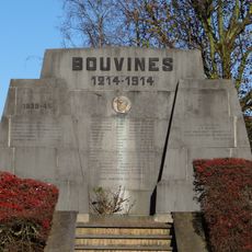 Monument aux morts de Bouvines