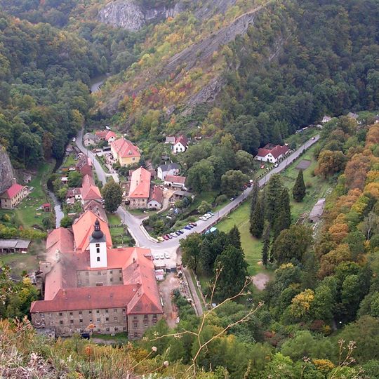 Svatý Jan pod Skalou