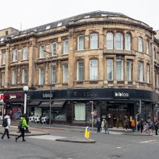 74, 75, 76, 77, 78, 79, 80, 81, 82, 83, 84 South Bridge, Edinburgh