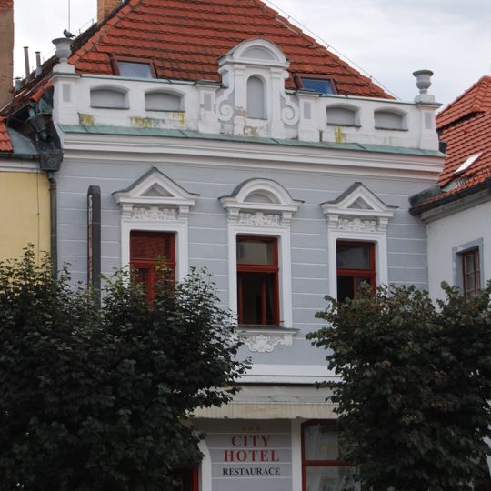 Alšovo náměstí 1