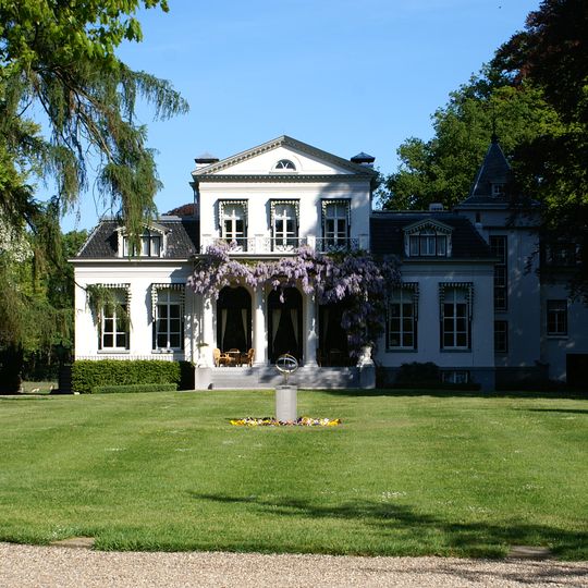 Landgoed Oranjewoud, hoofdgebouw