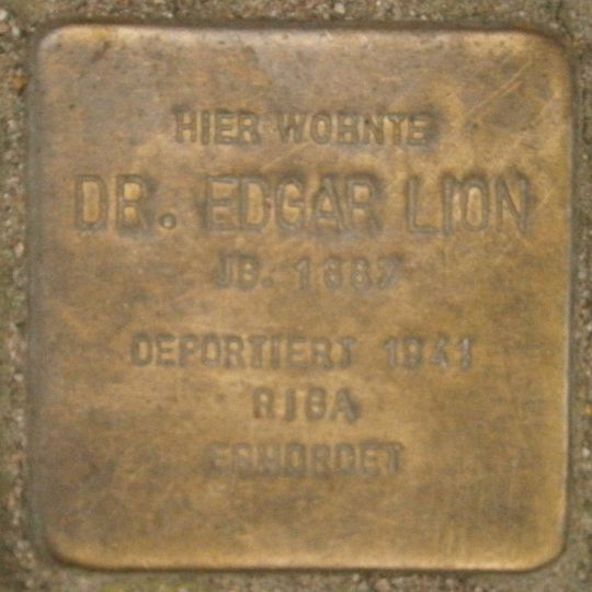 Stolperstein à la mémoire d’Edgar Lion