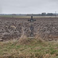 Kříž u cesty na Pašice