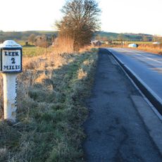 Milepost, W of Bradnop