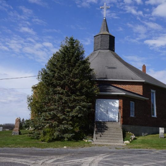 St. Andrew's United Church and Cemetery