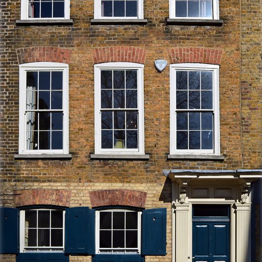 19, Fournier Street E1