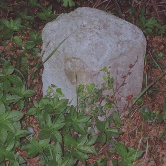 Milestone, Hastings Road, N of jct with Wassall Lane