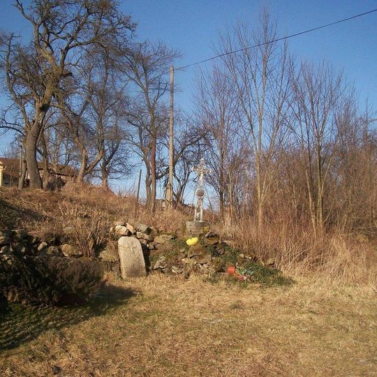 Kříž u Drahotína