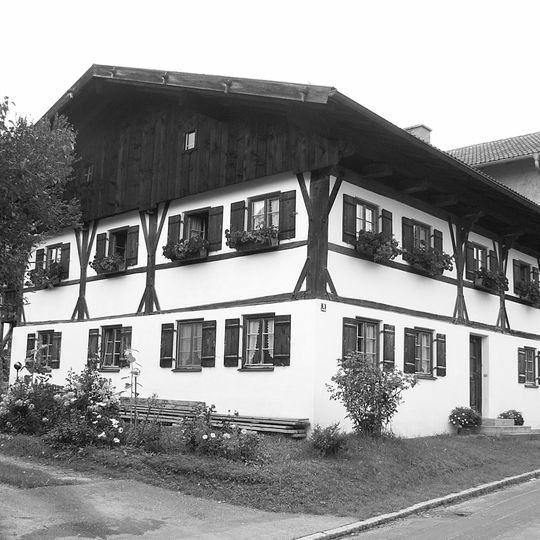 Wohnteil des ehemaligen Bauernhofes, sog. beim Marxer Schäffler bzw. Marxer Wendel