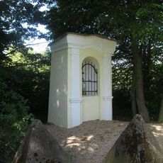 Kaplička severozápadně od Plané