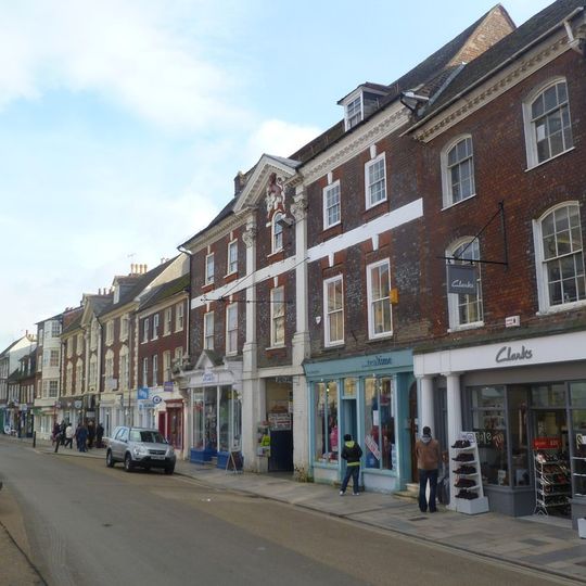 18 And 20, Market Place