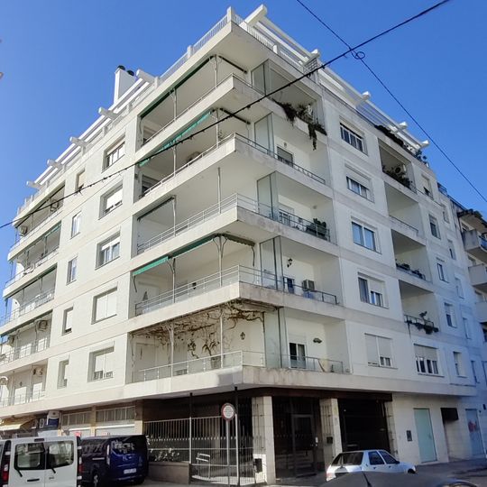 Edificio Residencial Pérez - Luna