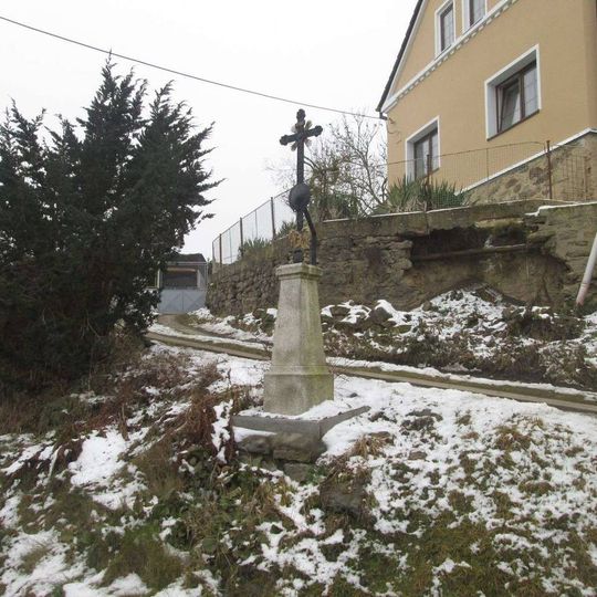 Kříž na svahu v Jivjanech